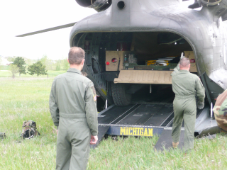Illustration for article titled Will A Humvee Fit Inside A CH-47 Chinook?